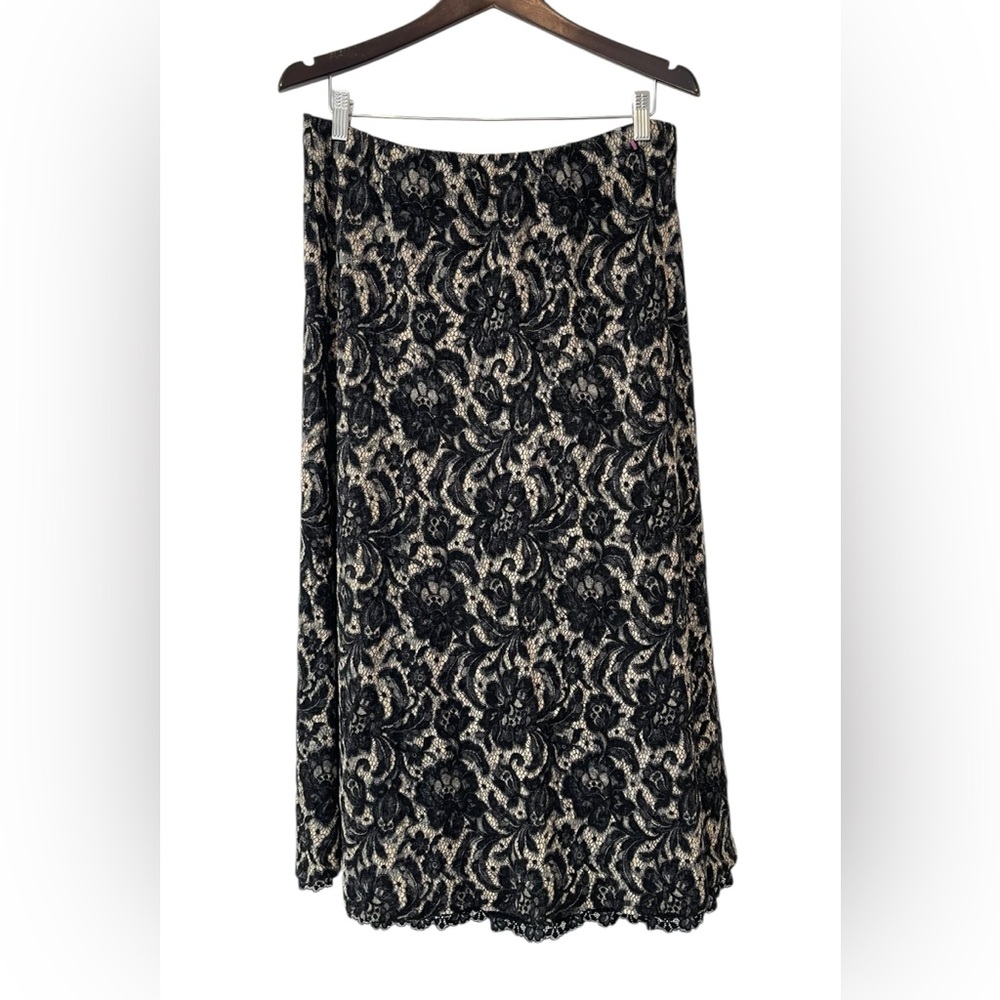 Jones New York Black and Cream Lace‎ Maxi Skirt